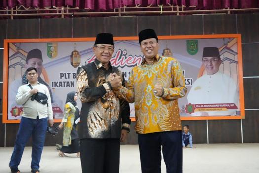 Hadiri Silaturahmi dengan IKKS Inhil, Bupati Wardan Sebut Warga Kuansing Berkontribusi Besar Tingkatkan SDM Inhil